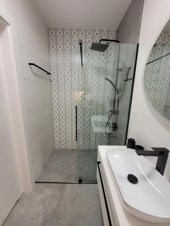 Baltic Marina Residence 19 Z Parkingiem, Jacuzzi, Sauna I Silownia Kołobrzeg Eksteriør billede